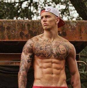 Meet your Posher, Frankie